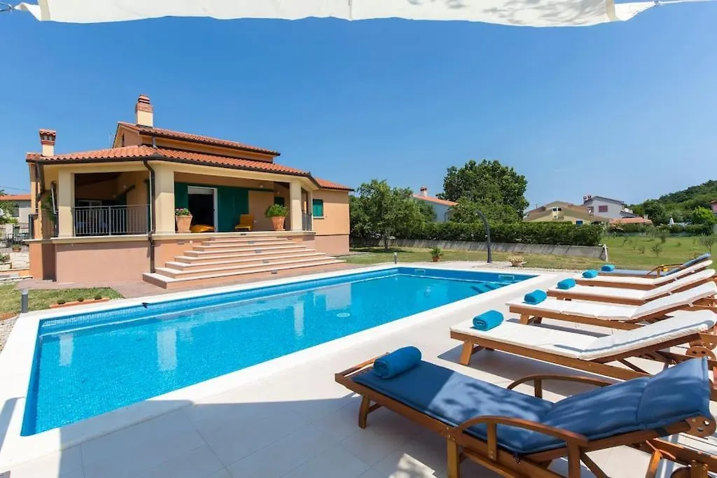 Villa Dani-With Big Pool 50M2 Labin