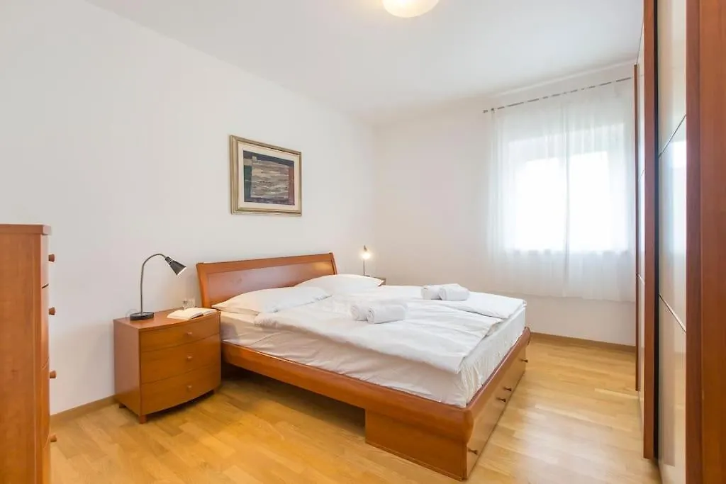 Villa Dani-With Big Pool 50M2 Labin