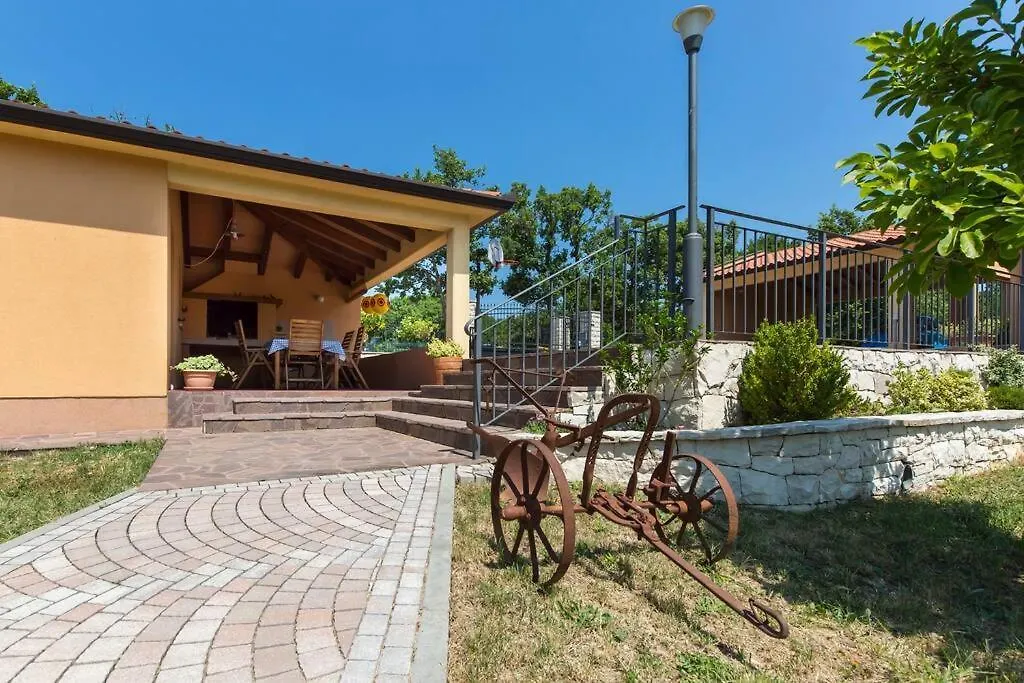 Villa Dani-With Big Pool 50M2 Labin  Hırvatistan